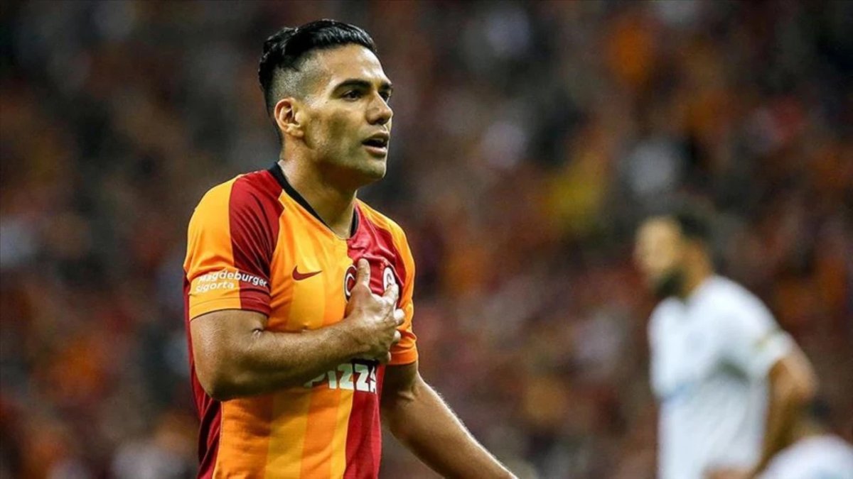 Futbolu bıraktığını açıklamıştı! Radamel Falcao sahalara geri döndü: İşte yıldız golcünün yeni takımı