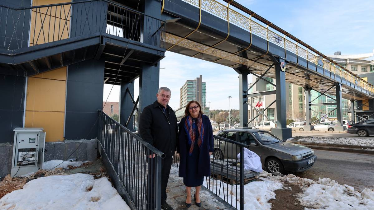Gaziantep Büyükşehir, Abdülhadi Çelik Üst Geçidi'ni hizmete açtı