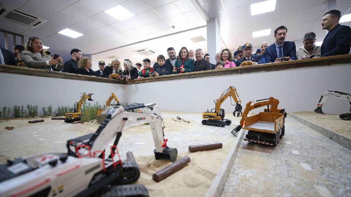 Karşıyaka’da coşkulu açılış: ‘Genç Yaka’ hizmete sunuldu!