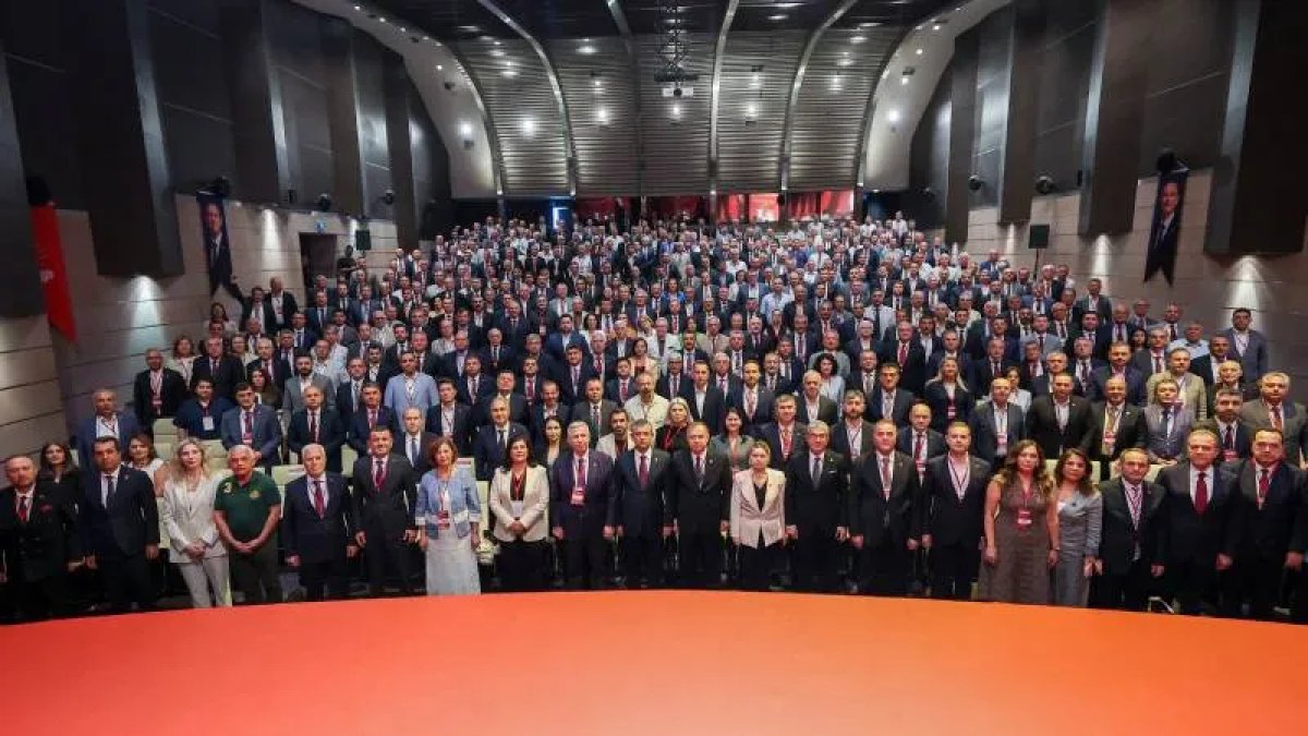 CHP'li büyükşehir belediye başkanları Mersin'de bir araya gelecek