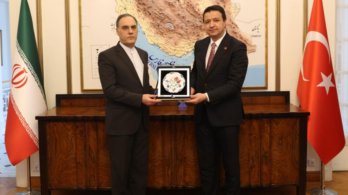 Saadet Partisi lideri Arıkan, İran'ın Ankara Büyükelçisi Zadeh ile bir araya geldi