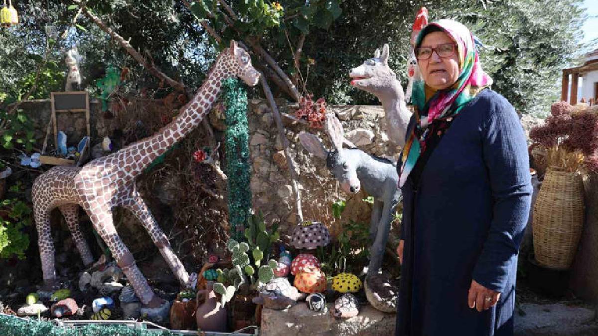 Emeklilik ona yepyeni bir kapı açtı! Atıklardan yeni bir dünyaya: Hepsini sanat eserine dönüştürüyor
