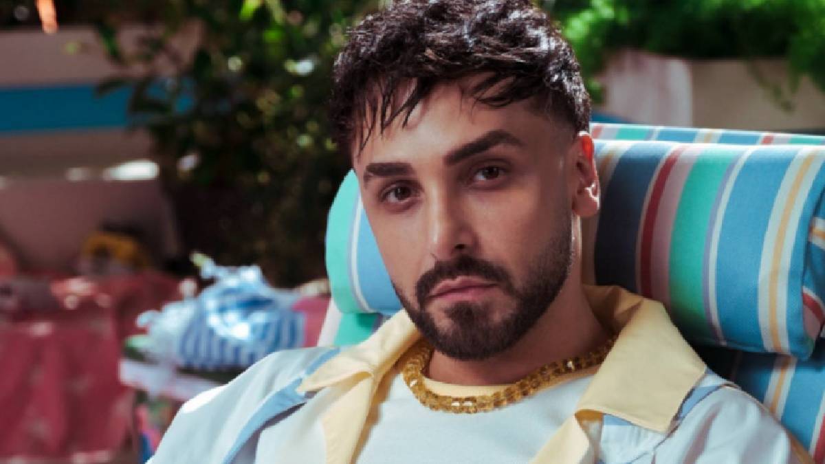 Sefo yeni aşkıyla ilk kez görüntülendi! Barcelona tatili dönüşü aşkları kameralara yansıdı