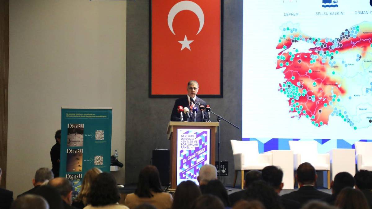 Başkan Tugay’dan afet yönetimi mesajı: Hazırlık, öngörü ve planlama