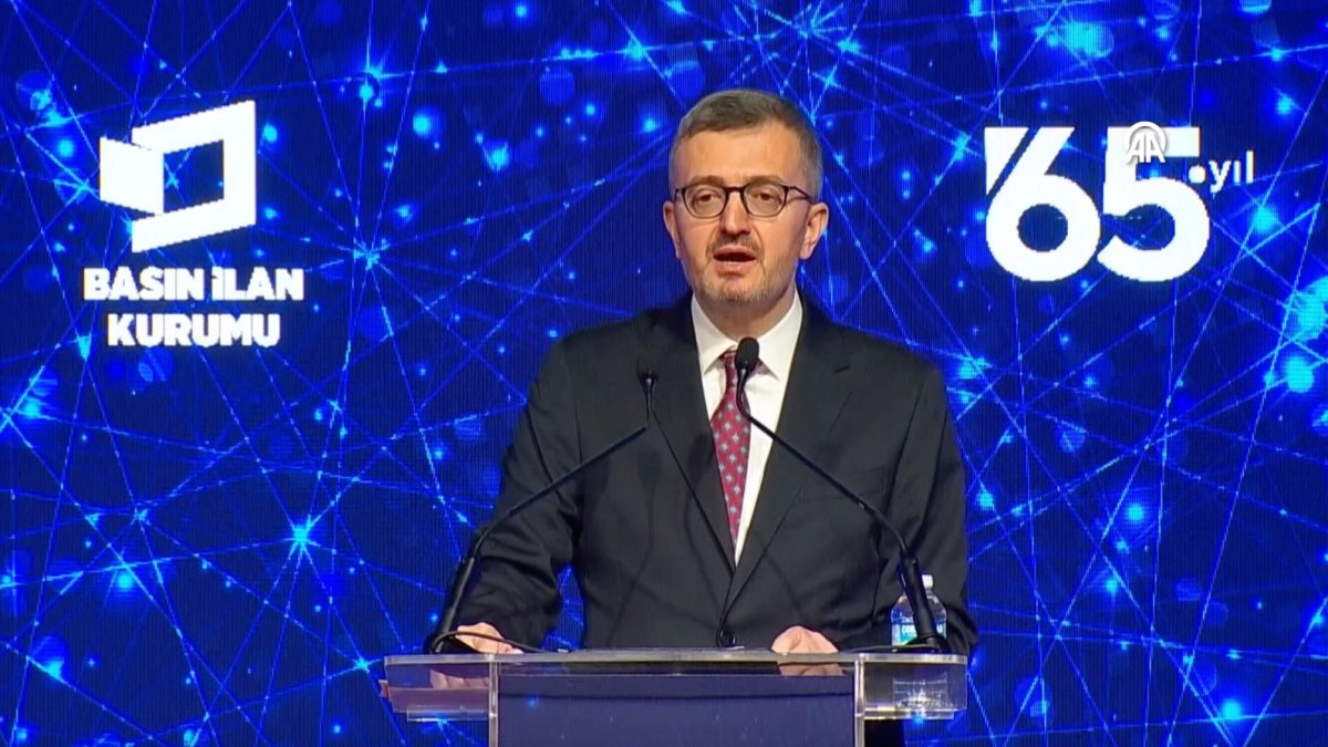 İletişim Başkanı Duran'dan yapay zeka uyarısı: Sorumluluk algoritmalara bırakılamaz