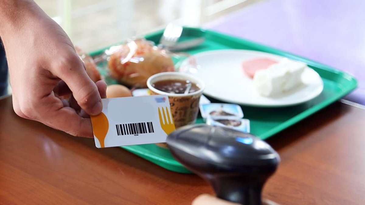 Çalışanların yemek kartı bakiyeleri ayın ortasında tükeniyor