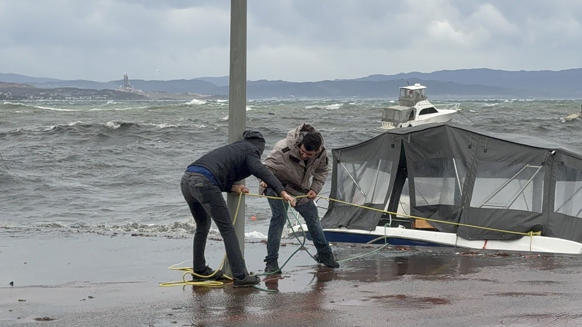 Bursa Valiliği'nden kritik fırtına uyarısı! 90 kilometre hıza ulaşacak: 1 saat içinde başlayacak