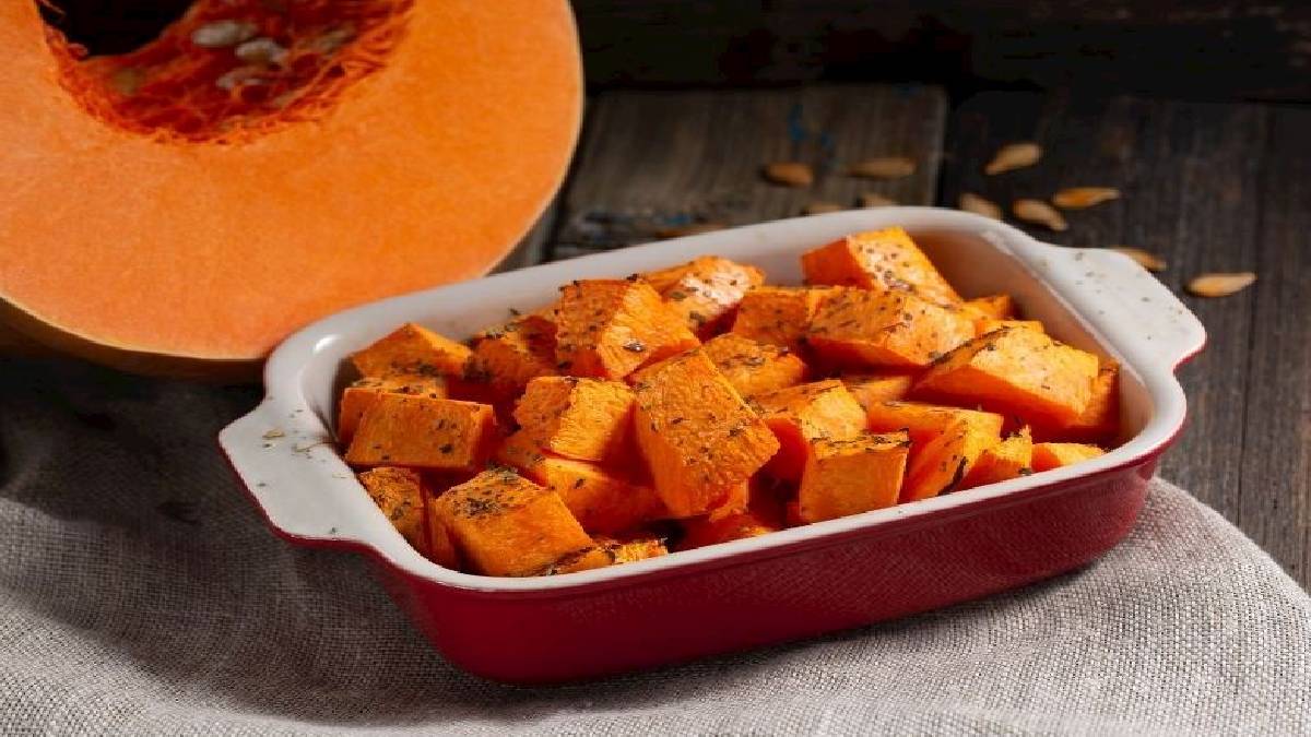 Klasik tarifleri unutun! Şeflerin yeni gözdesi: Karamelize bal kabağı dilimleri
