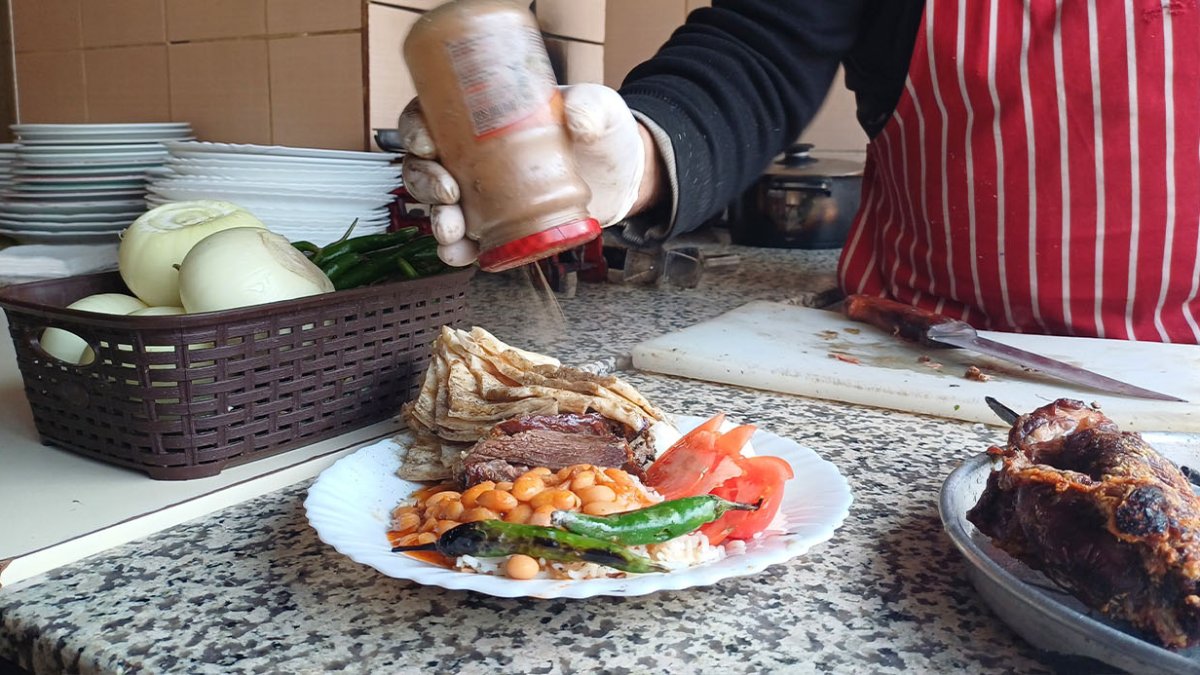 62 yıllık ustanın sırrı çözüldü: Gerçek Yozgat tandır kebabının püf noktaları