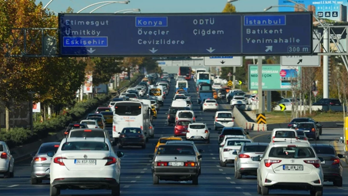 Yavaş'tan 'Ankara'da trafik' açıklaması: AVM'ler yolu tıkamaktan başka şeye yaramıyor