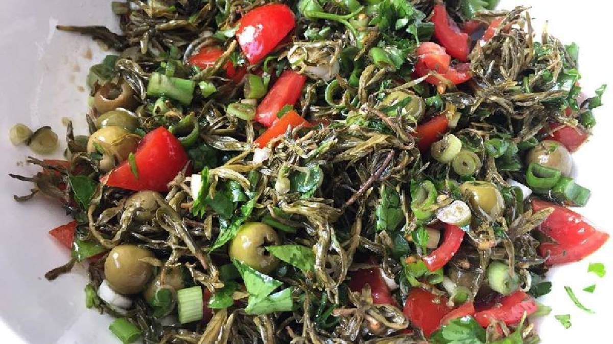 Zahter salatası nasıl yapılır? Etli yemeklerin enfes eşlikçisi: İşte zahter salatası tarifi