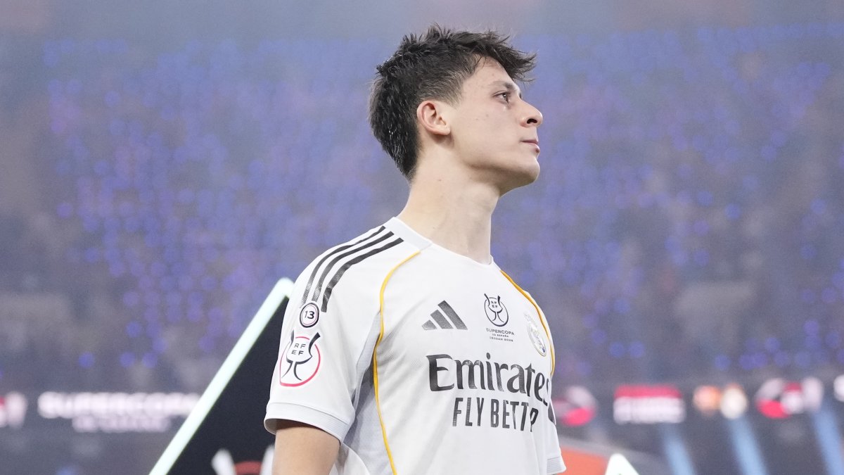 Arda Güler sinirlerine hakim olamadı: Milli oyuncunun Süper Kupa'daki Barcelona mağlubiyeti sonrası yaptığı hareket gündem oldu