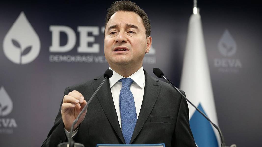 Babacan'dan iktidara maaş çağrısı: 6 ay beklemek zulüm, artışlar 3 ayda bir yapılmalı