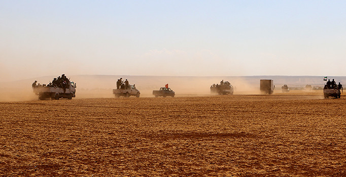 Fırat Kalkanı'nda son durum: Azez-Cerablus arası araç geçişlerine açıldı - Son dakika haberleri