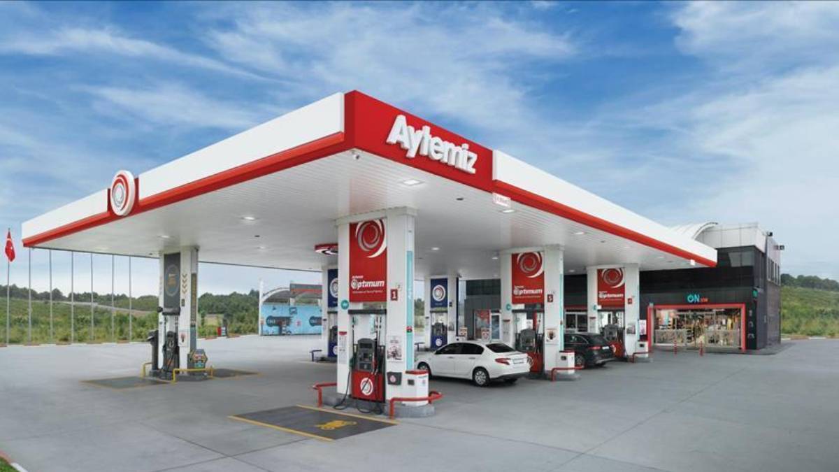 Akaryakıt sektöründe 'yaptırım' gölgesinde satış: Aytemiz el değiştirdi