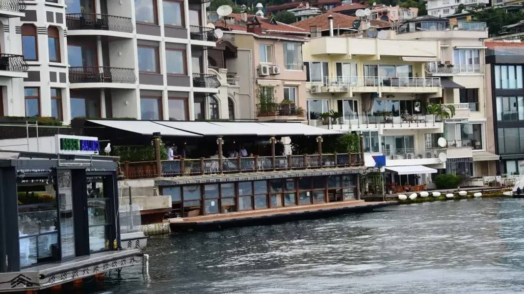 Ünlüler ayrıldı, polis baskın yaptı: Bebek Otel'den 'son dakika' kurtuluş