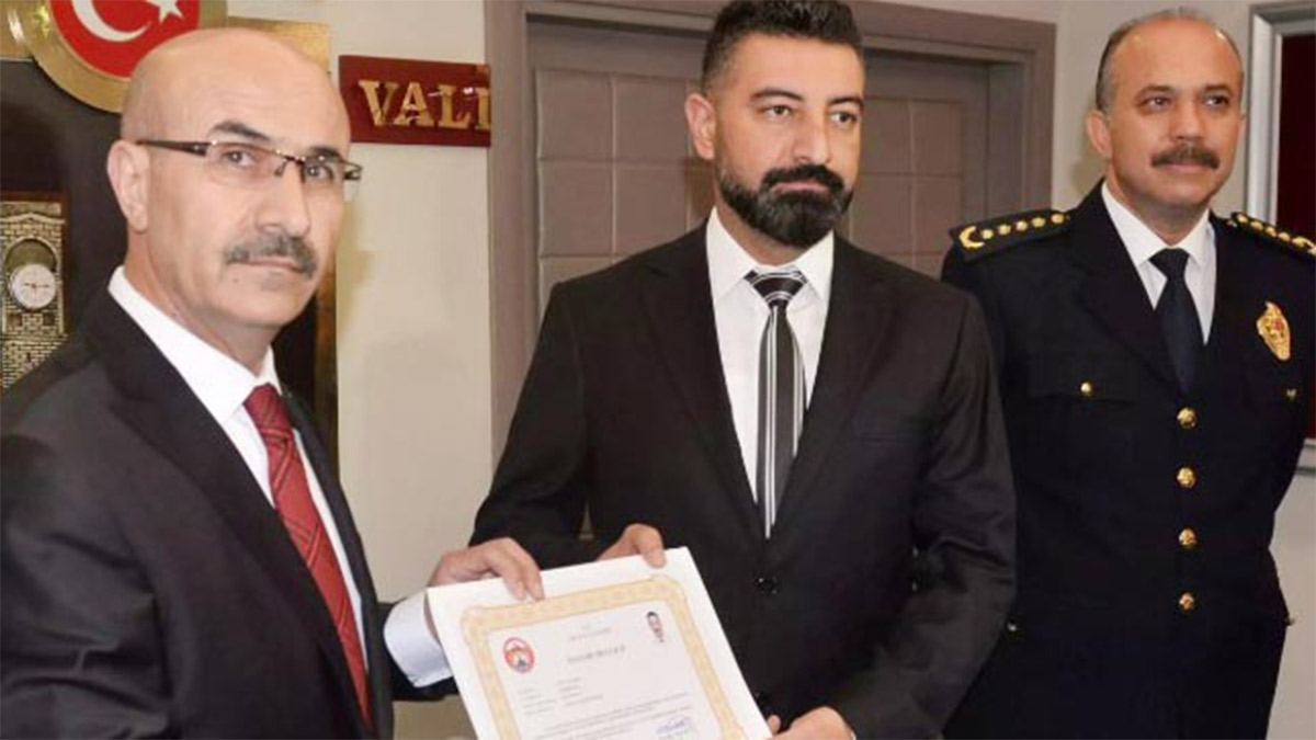 Ödüllü narkotik polisine uyuşturucudan 26 yıl hapis: 24 kilo esrarla yakalandı