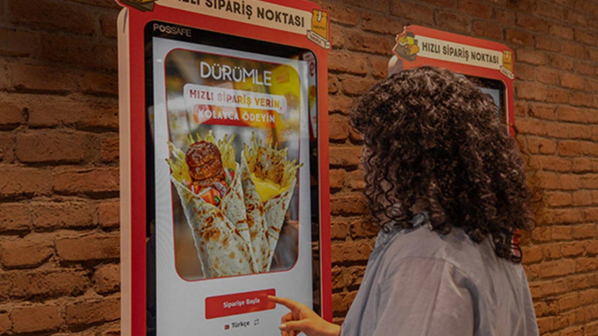 500'den fazla şubesi bulunuyor: Tavuk Dünyası ve Dürümle’nin yüzde 44'ü satıldı