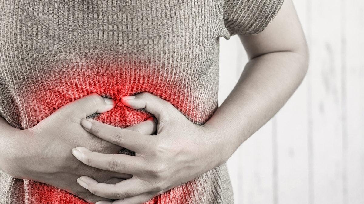 Midenizdeki bu belirtileri hafife almayın: Basit bir şişkinlik kanser işareti olabilir