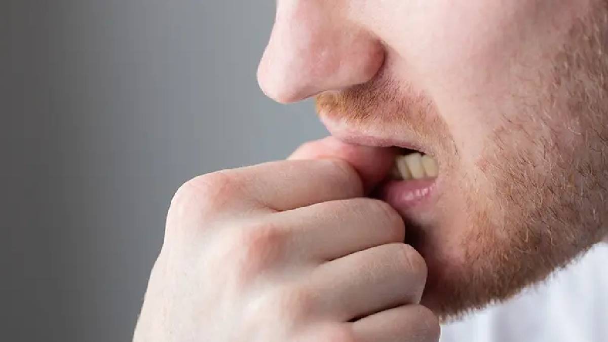 Tırnak yemenin ardındaki psikoloji: Bir alışkanlık mı, savunma mı?