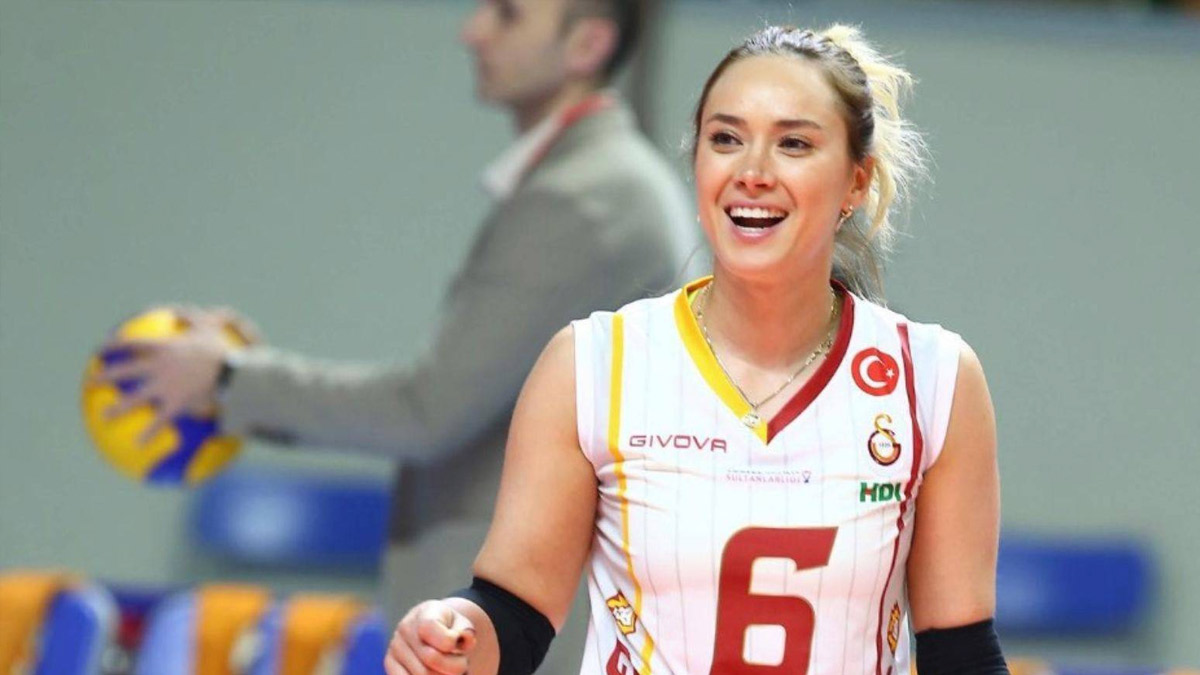 İBB soruşturmasında yeni gelişme: Voleybolcu Derya Çayırgan'a ev hapsi