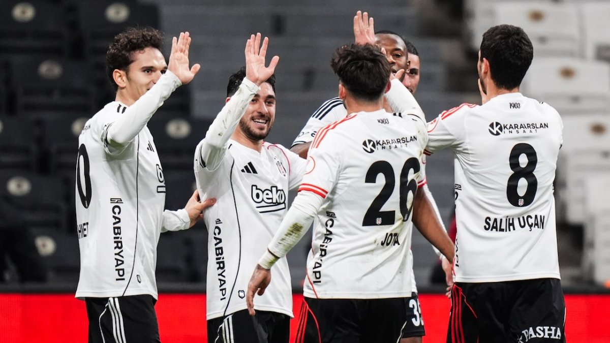 Kartal 3 puanı 3 golle aldı: Beşiktaş, Türkiye Kupası'nda Keçiörengücü’nü 3-0'la geçti