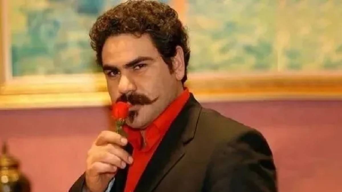 Sırtına, yüzüne yaptıranı duyduk da bu bir ilk oldu! Elvin Levinler ağzına masaj yaptırdı