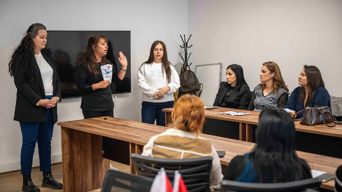 Belediye personeline rahim ağzı kanserine karşı bilgilendirme çalışması