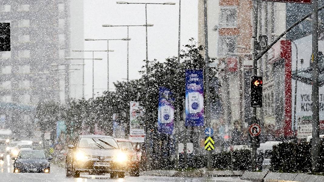 AKOM'dan 'hazırlanın' çağrısı: Kar ve soğuk hava geri dönüyor