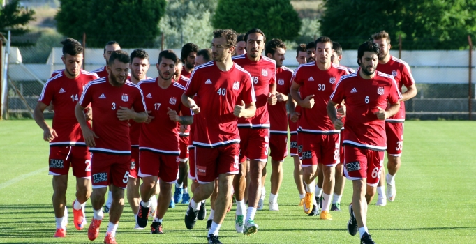 Yiğidolar kadroda revizyona gidiyor