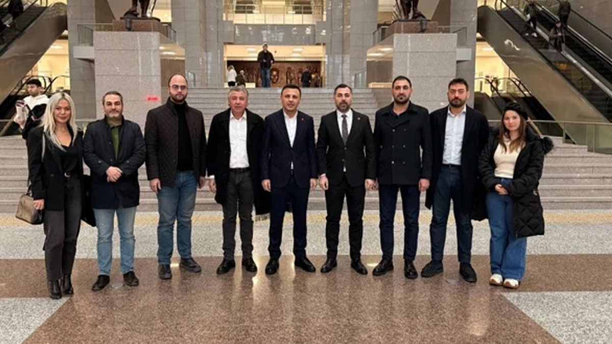 CHP'den 'billboard' hakkında suç duyurusu