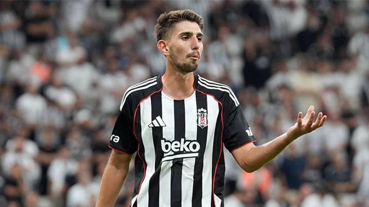 Demir Ege Tıknaz Portekiz devine transfer oluyor