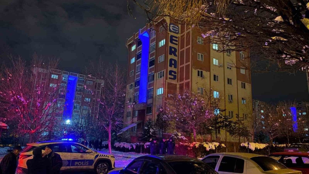 Karnedeki zayıfları yüzünden ağabeyi ile tartıştı: 15 yaşındaki lise öğrencisi canına kıydı