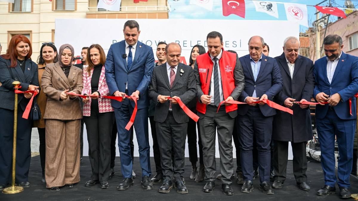 Bornova’da halkın sofrasına sahip çıkan açılış: Kent Kasap Kızılay’da hizmete girdi