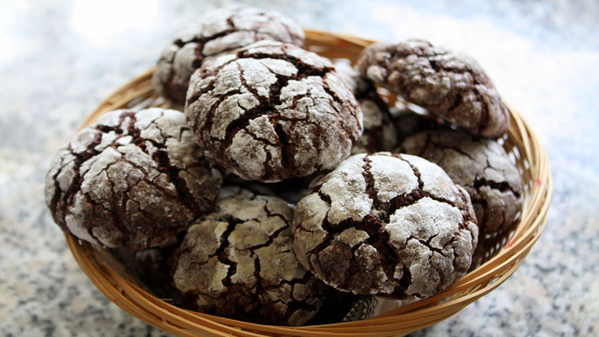 Görüntüsü şık tadı efsane! İşte adım adım en kolay çatlak kurabiye yapılışı