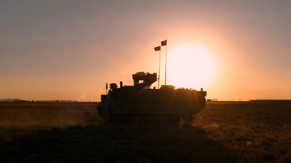 Mehmetçik'e 'sessiz' güç: İlk elektrikli zırhlı (e-zpt) teslim edildi