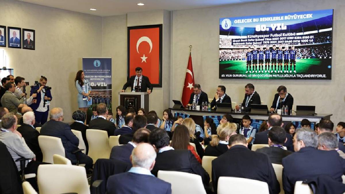 Gelecek Mavi Şimşek’in renkleriyle büyüyecek