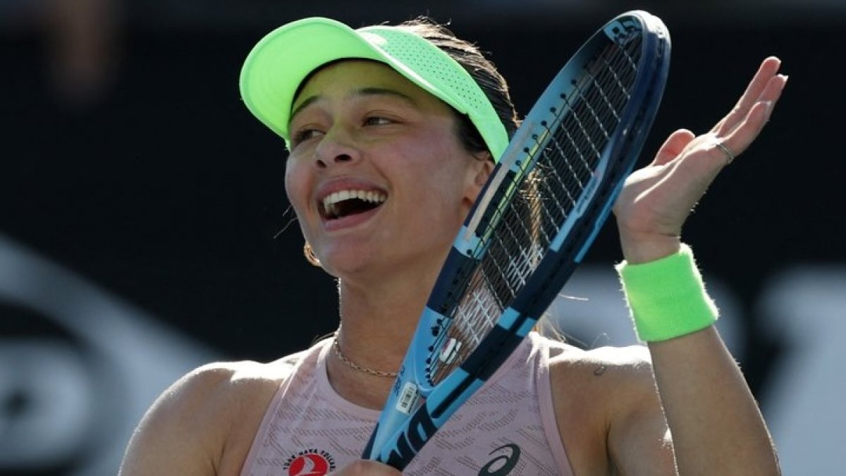 Milli tenisçi Zeynep Sönmez'den tarihi başarı: Avustralya Açık'ta 2'nci tura çıktı