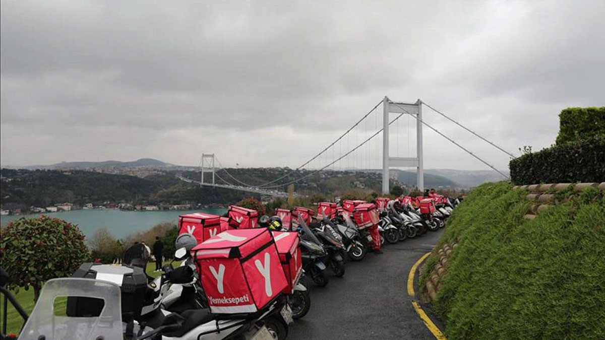 Yemeksepeti kuryeleri iş bıraktı: 'Adil ücret ve güvenli çalışma' için 3 gün kontak kapalı
