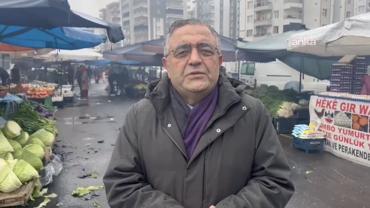 CHP’li Tanrıkulu, Diyarbakır’da pazar esnafının sorunlarını dinledi