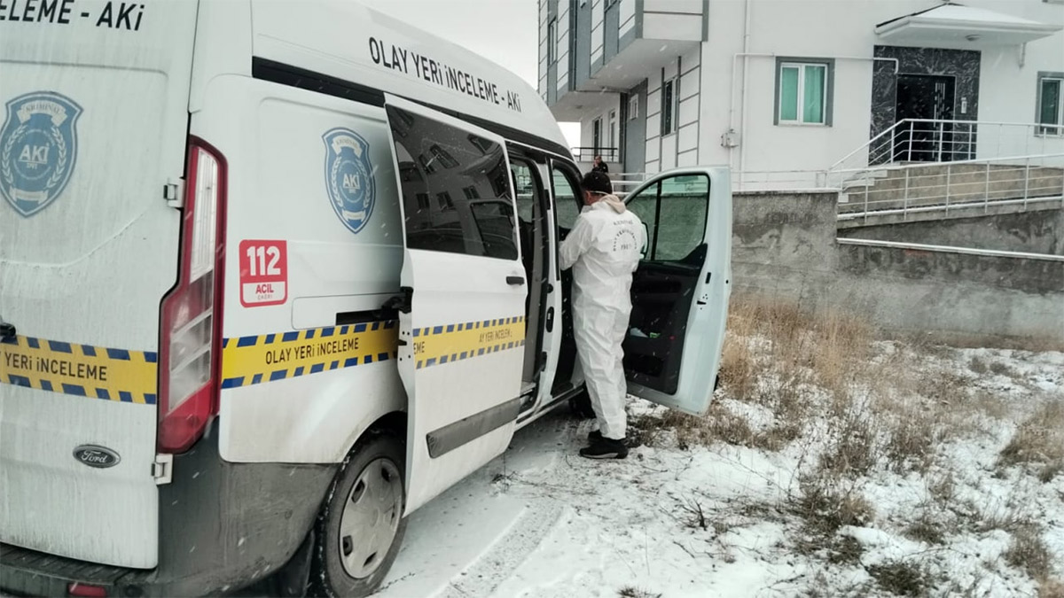 Çorum'da korkunç olay! Yaşlı çift evlerinde silahla vurulmuş halde bulundu