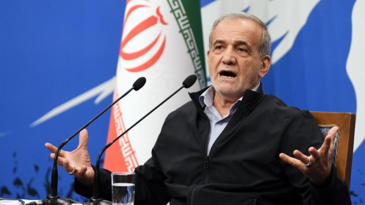 Pezeşkiyan: Hamaney'e saldırı İran halkıyla topyekûn savaş olur