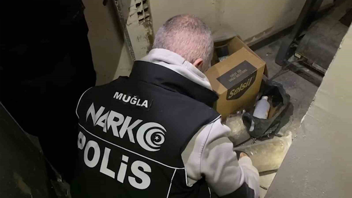 Marmaris'te uyuşturucu operasyonu: 3 tutuklama
