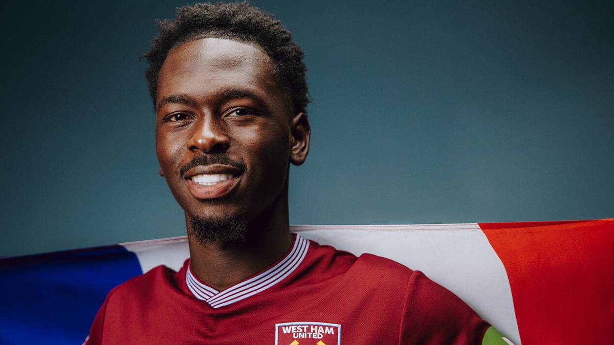 Galatasaray'a Fransız orta saha