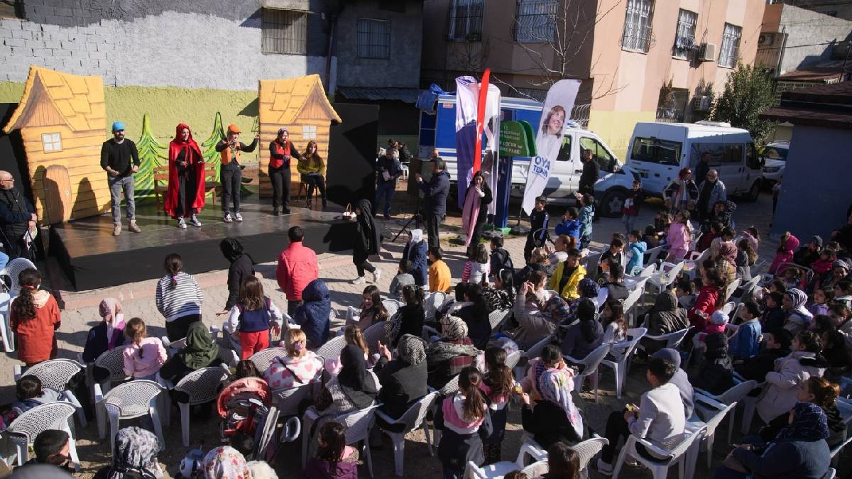 Tiyatro mahalleye geldi: Seyhan Belediyesinden çocuklara dolu dolu sömestr hediyesi