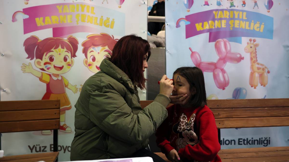 Aydın Büyükşehir Nazilli’de çocukları Yarıyıl Karne Şenliği ile buluşturdu
