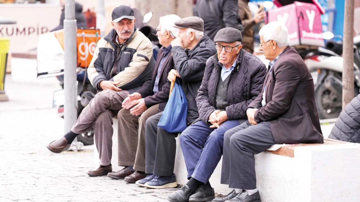 Erken emeklilikte kapsam genişledi: 5 yıl öncesinden maaş yatacak