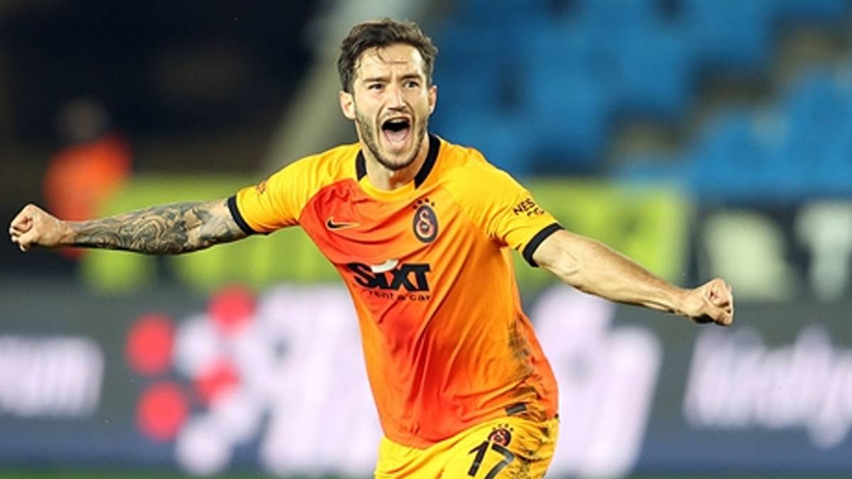 Galatasaray'ın eski golcüsü 1. Lig takımına transfer oldu