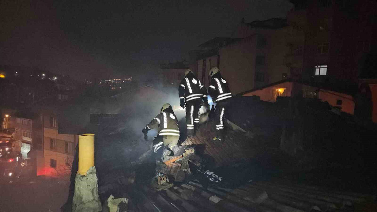 Eyüpsultan'da gecekonduda yangın! Evden çıkamayan engelli adam hayatını kaybetti