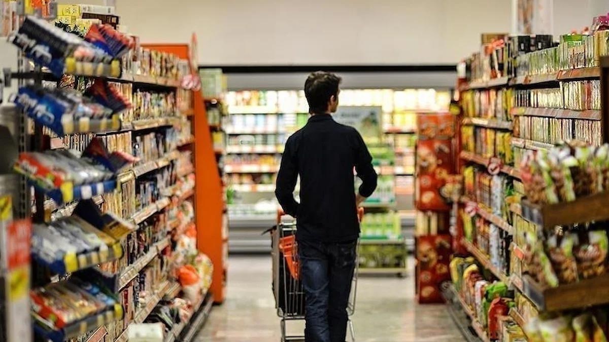 Bakanlık harekete geçti: Ramazan öncesi marketlerle kritik zirve